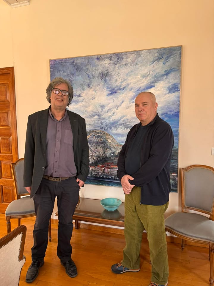 επίτιμος πρόξενος Όουλου Πρόεδρος Δημοτικου Συμβουλίου1