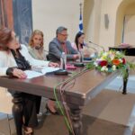 Πραγματοποιήθηκε η παρουσίαση του βιβλίου «Όρθια με κάθε κόστος» της Έλενας Λεζέ